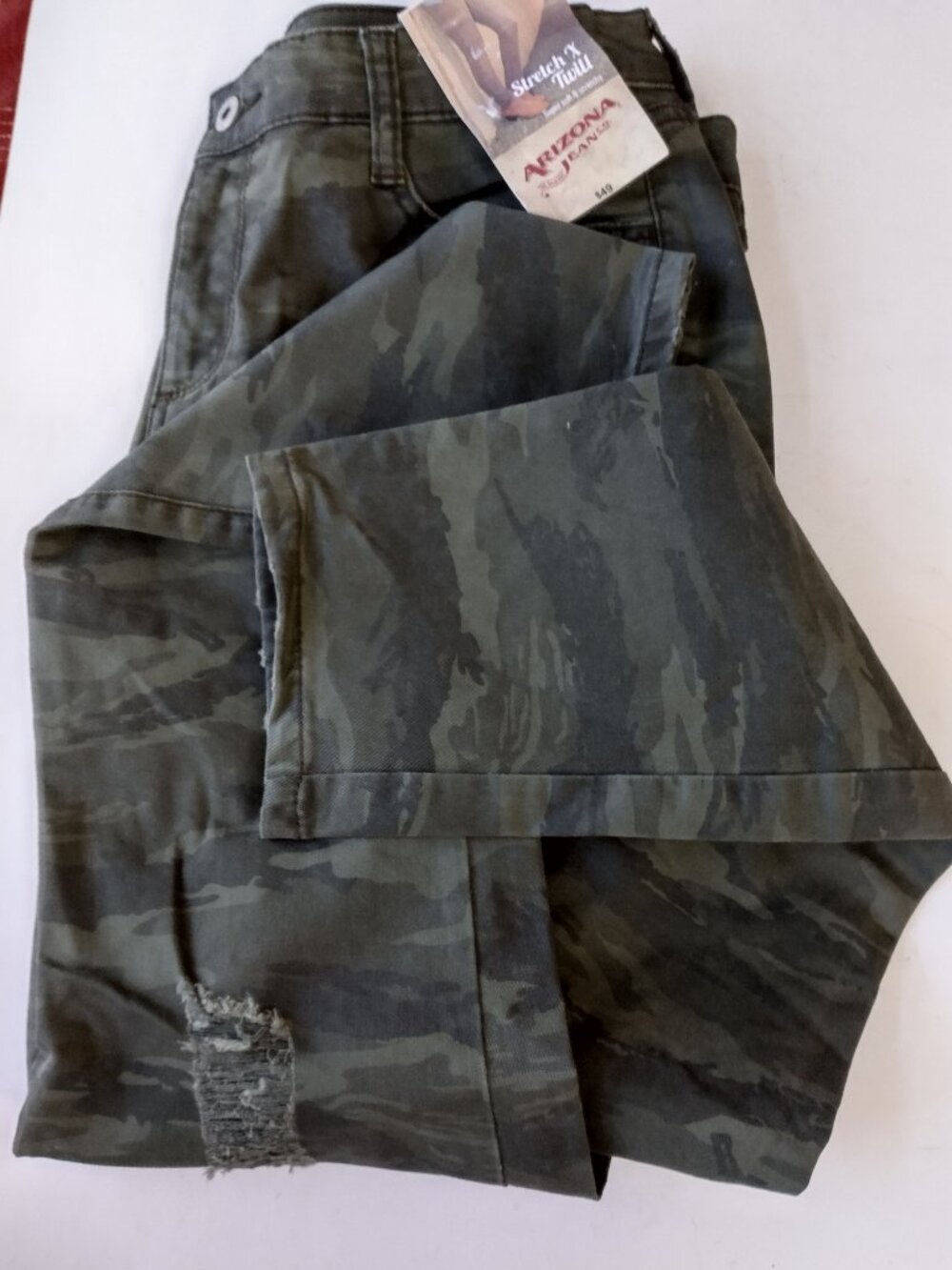NWT Women's Arizona Jeans Co. Stretch Twill Camo Green Distressed Jeans Size 13